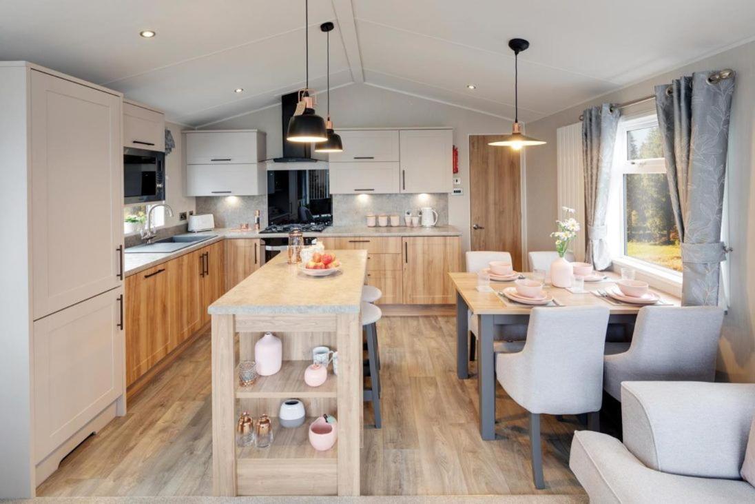 Presthaven Resort Haven Luxury 2023 Caravan Prestatyn Exterior photo